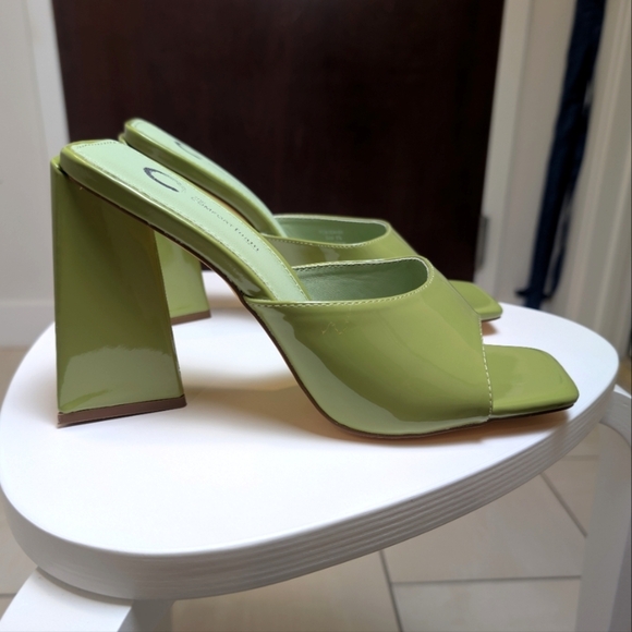Green Open Square Toe Triangle Block Heel Sandals Size 8.5 - Picture 1 of 11
